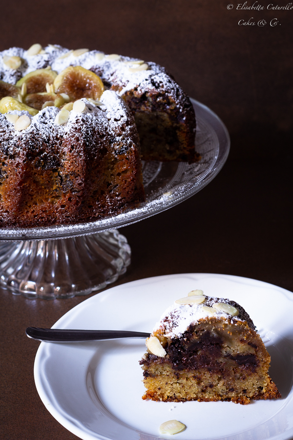 Ciambella di fichi e cioccolato fondente