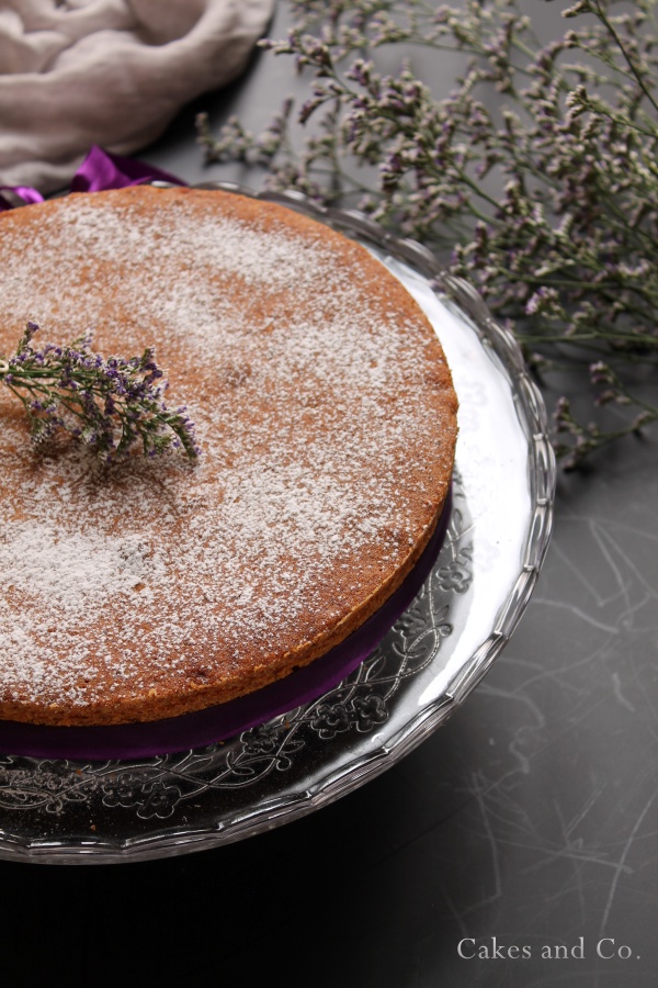 Torta con lavanda