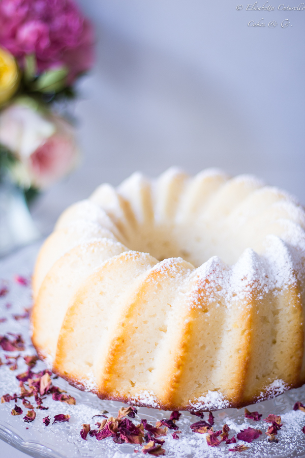 Ciambella all'acqua limone e cioccolato bianco