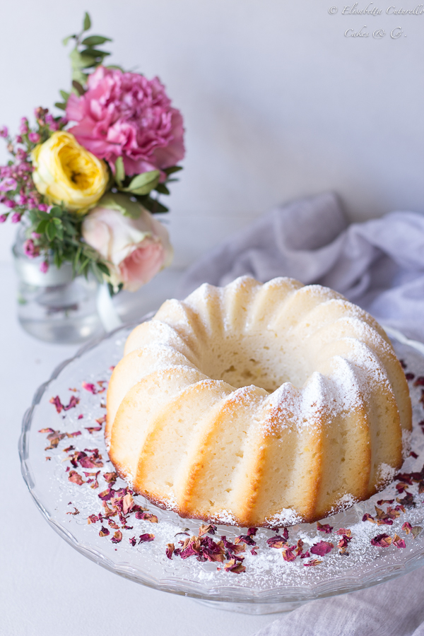 Ciambella all'acqua limone e cioccolato bianco