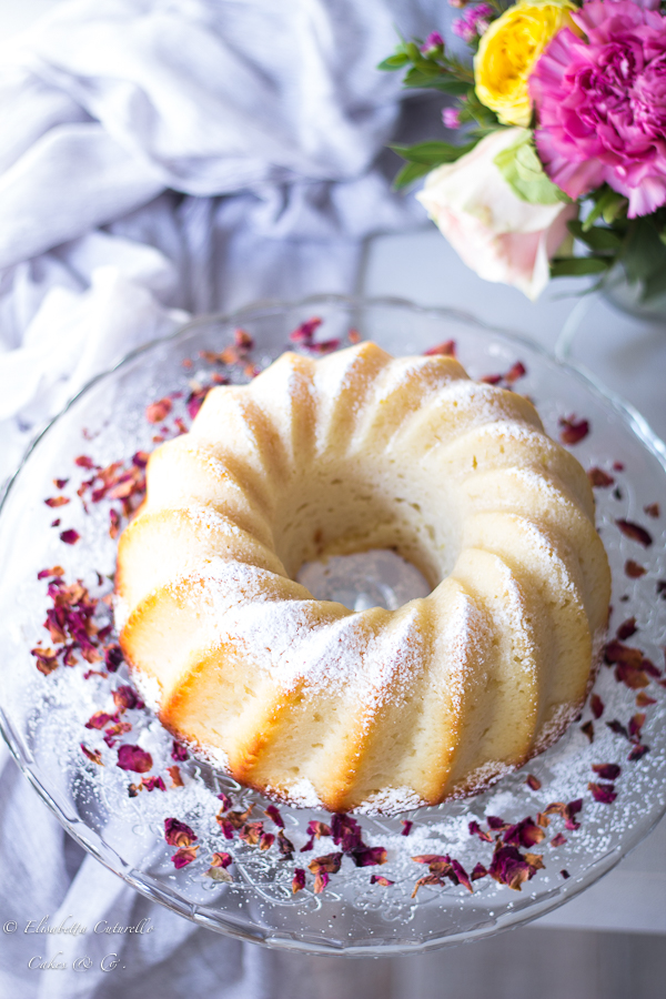 Ciambella all'acqua limone e cioccolato bianco