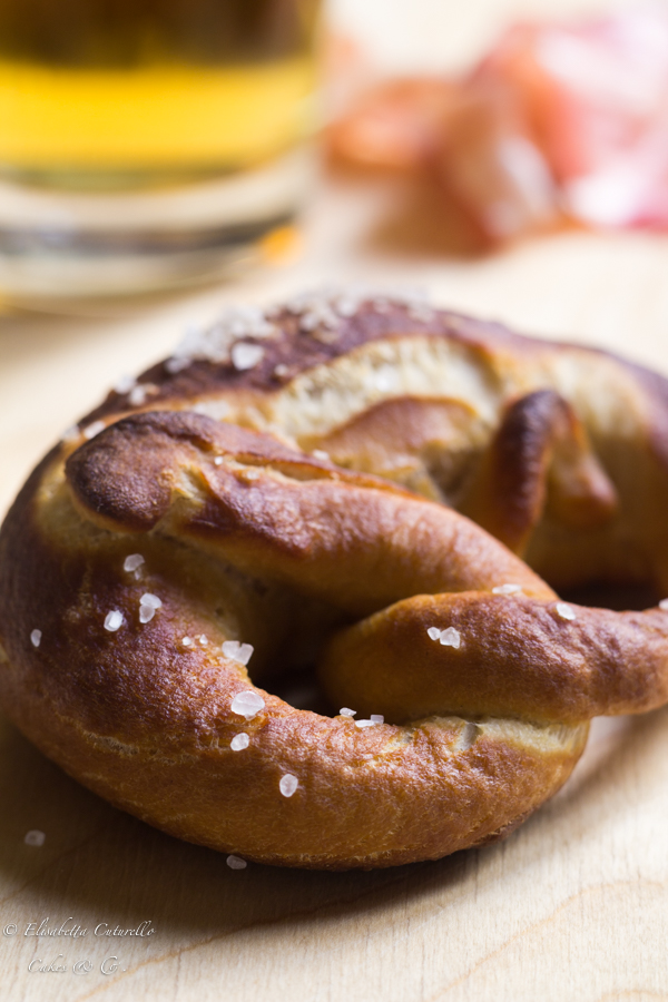 I bretzel pane tipico dei paesi del nord Europa e del trentino Alto Adige, accompagnamento perfetto di un bel boccale di birra.