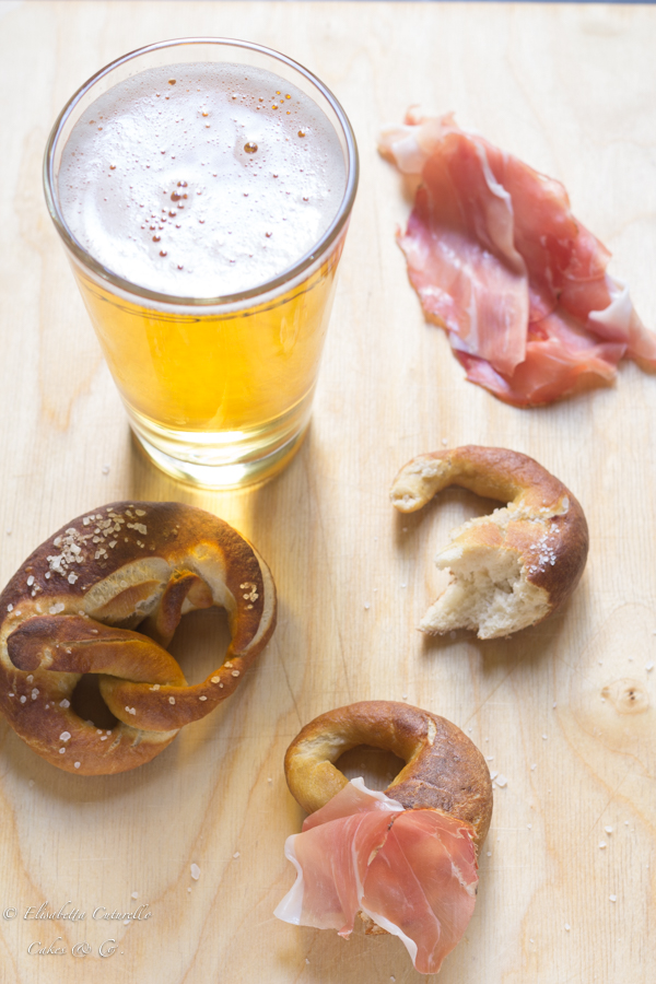 I bretzel pane tipico dei paesi del nord Europa e del trentino Alto Adige, accompagnamento perfetto di un bel boccale di birra.